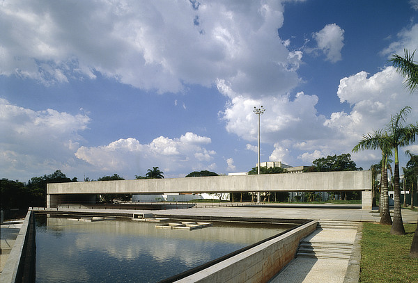 Paulo Mendes da Rocha, 2017 Royal Gold Medal, RIBA, MuBE